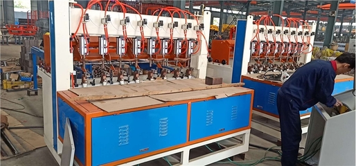 麗江隧道網(wǎng)片鋼筋網(wǎng)排焊機(jī)寶潤信譽(yù)保證